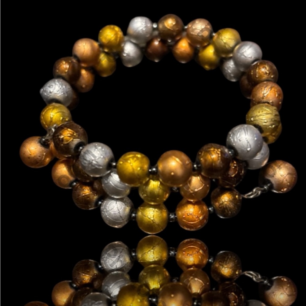 Glass & Filed Spectal Beaded Bracelet - handmade Nwots